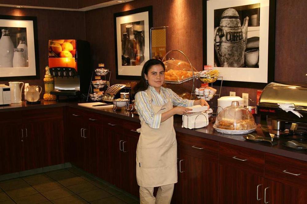 Hampton Inn Flemington Étterem fotó
