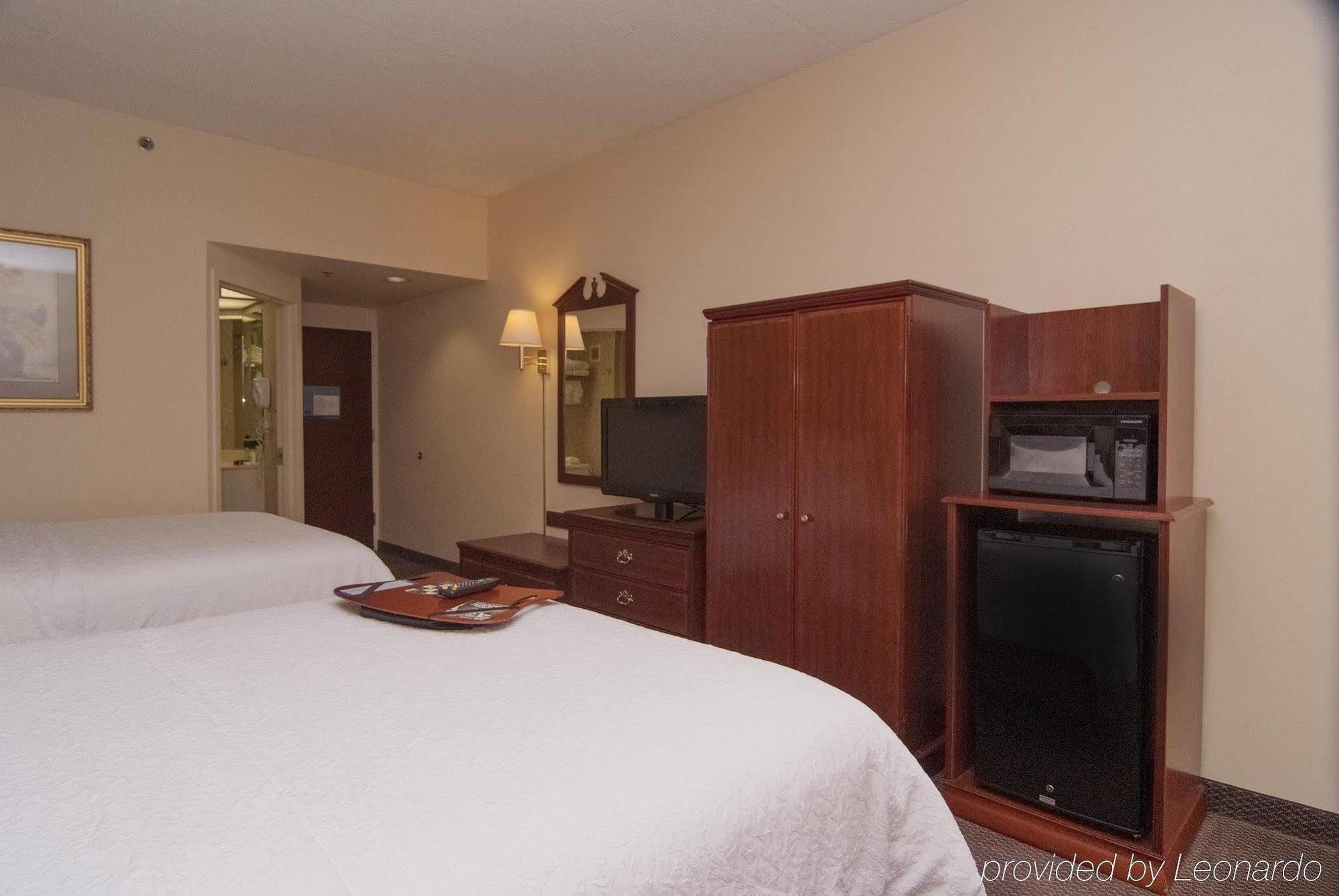 Hampton Inn Flemington Kültér fotó